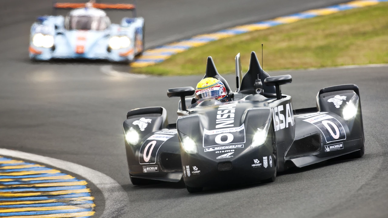 Why do drivers run to their cars in Le Mans?
